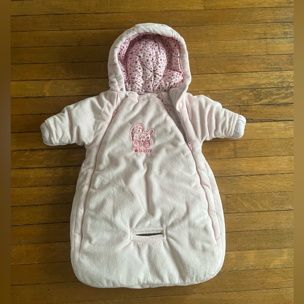 Carter's Infant Snowsuit 0-6M Fleece Car Seat Coat Sleep Slack